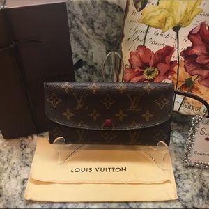 Louis Vuitton Emilie Wallet - Fuchsia